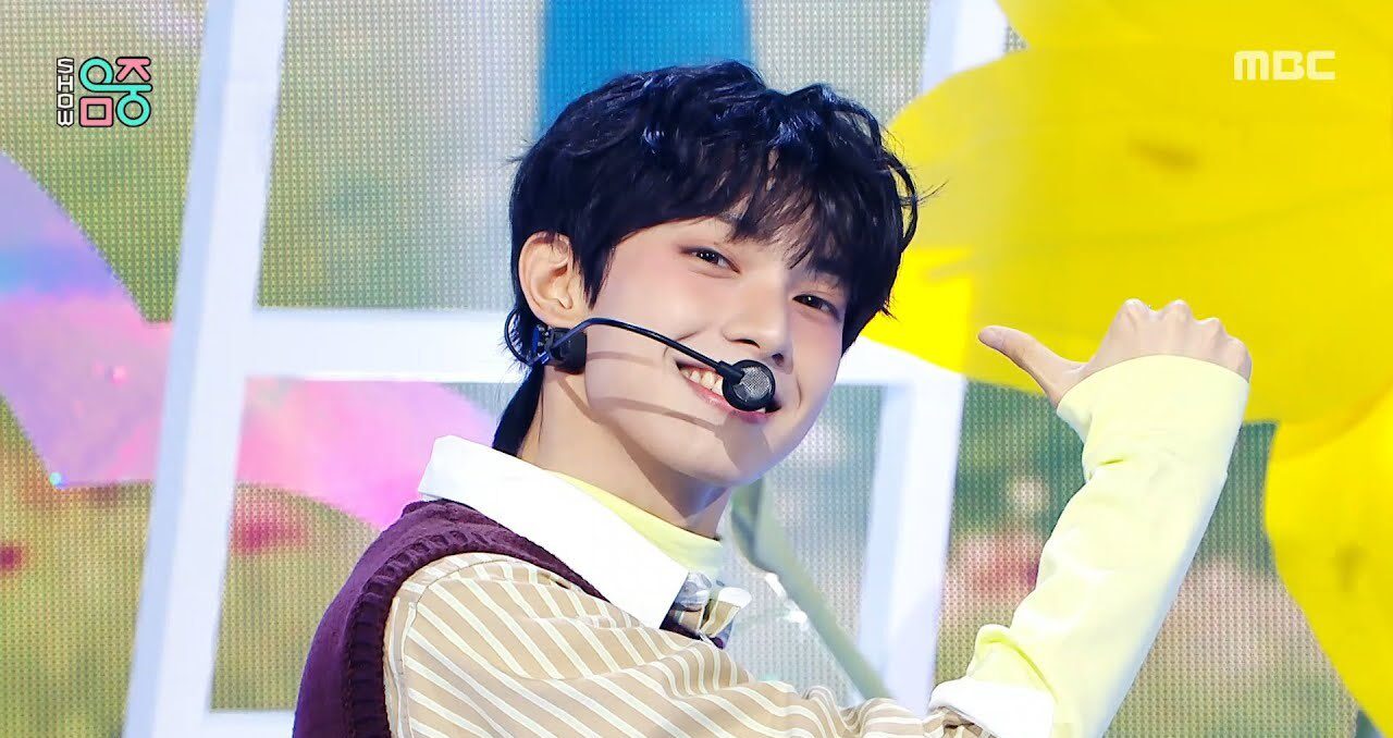 UxYOUxU dance challenge